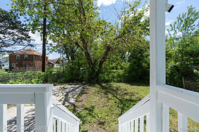 10139 Maplelawn Street, Detroit, MI 48204
