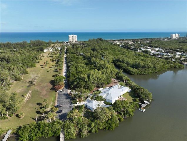 3702 N Highway A1a 402, Hutchinson Island, FL 34949