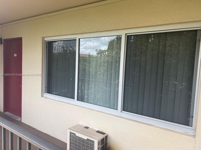 251 SW 134th Way 302M, Pembroke Pines, FL 33027