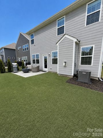 292 Runner Stone Lane, Fort Mill, SC 29715