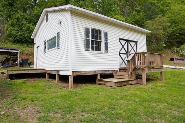 6292 Back Creek RD, Boones Mill, VA 24065