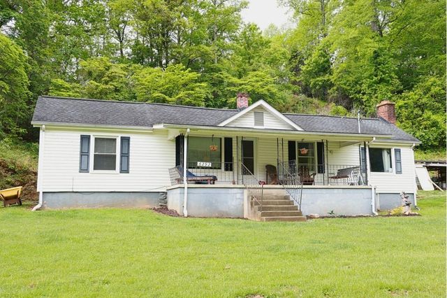 6292 Back Creek RD, Boones Mill, VA 24065