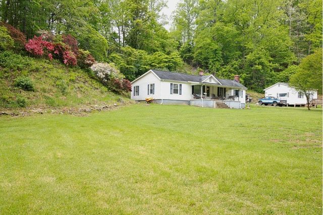 6292 Back Creek RD, Boones Mill, VA 24065