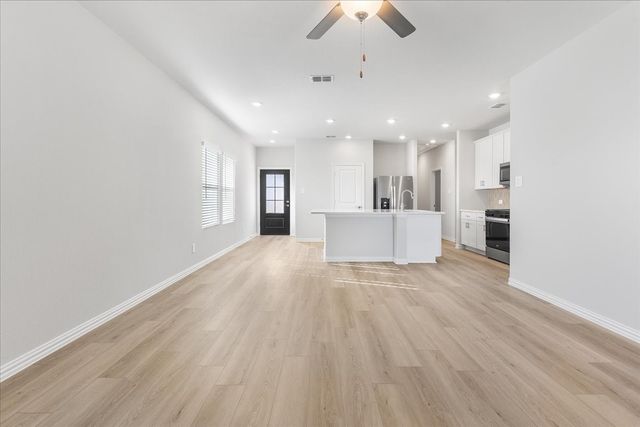 5713 Chasewood Drive, Princeton, TX 75071