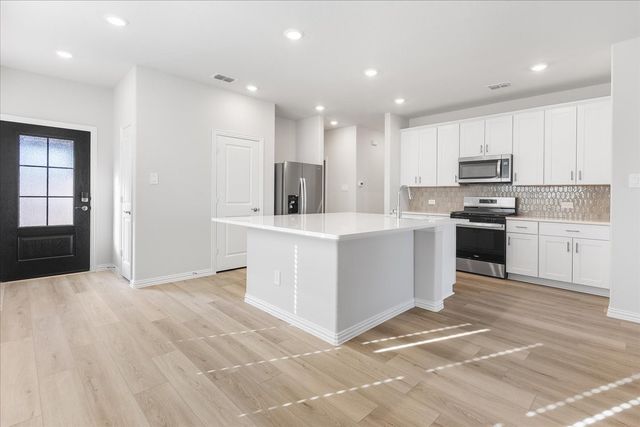 5713 Chasewood Drive, Princeton, TX 75071