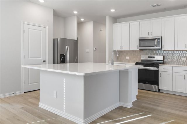 5713 Chasewood Drive, Princeton, TX 75071