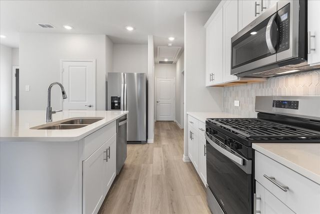 5713 Chasewood Drive, Princeton, TX 75071