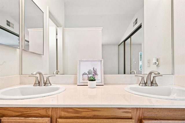 16089 Caminito De Linda, San Diego, CA 92128