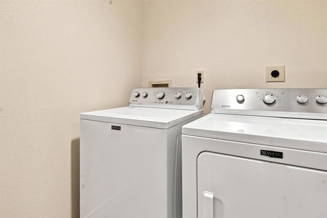 16089 Caminito De Linda, San Diego, CA 92128