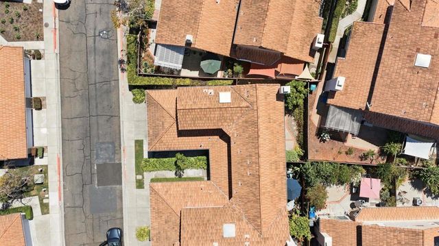 16089 Caminito De Linda, San Diego, CA 92128