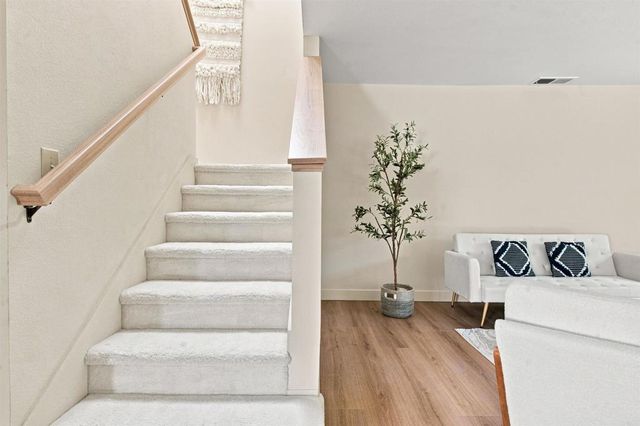 16089 Caminito De Linda, San Diego, CA 92128