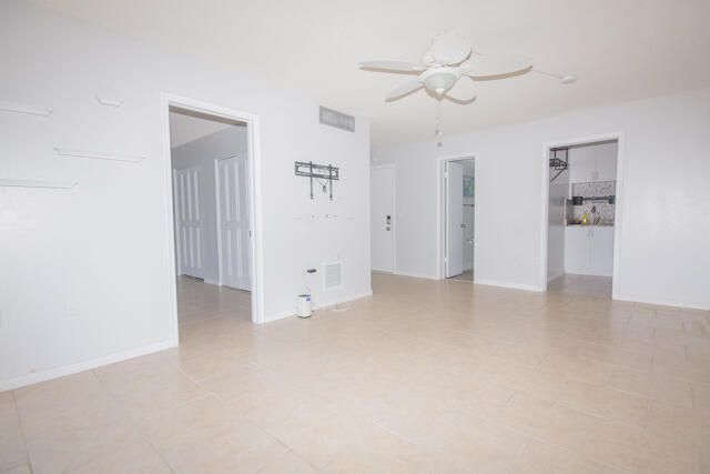 301 Croton Avenue 303, Lantana, FL 33462