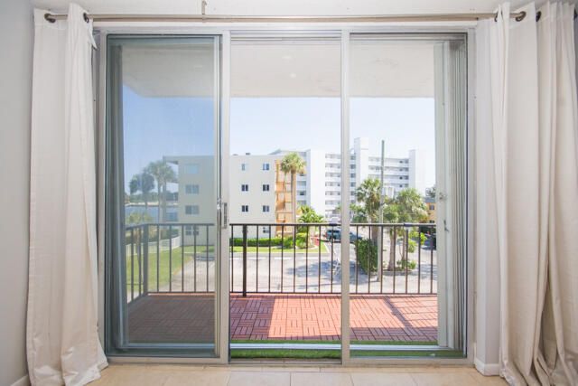 301 Croton Avenue 303, Lantana, FL 33462