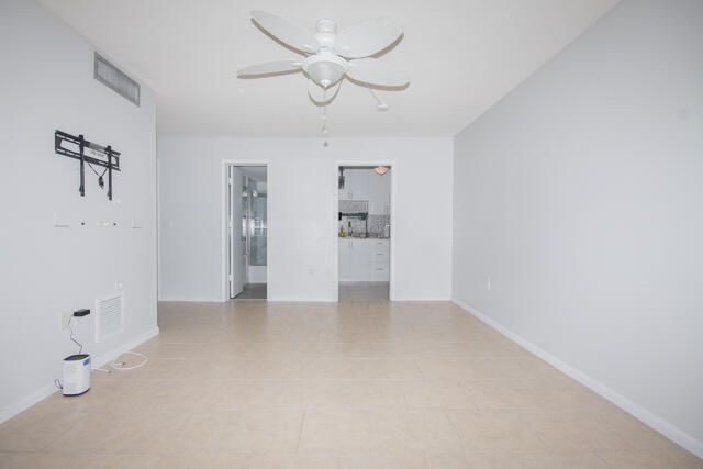 301 Croton Avenue 303, Lantana, FL 33462
