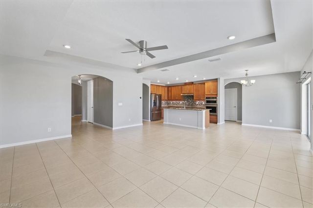 529 SW 26th TER, Cape Coral, FL 33914