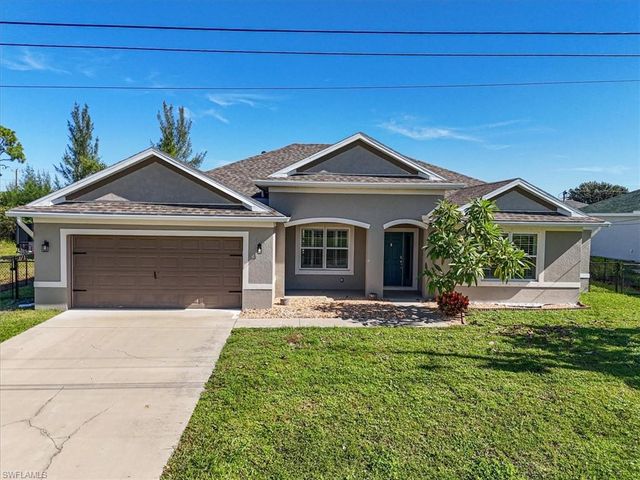 529 SW 26th TER, Cape Coral, FL 33914