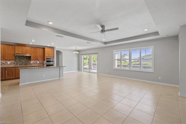 529 SW 26th TER, Cape Coral, FL 33914