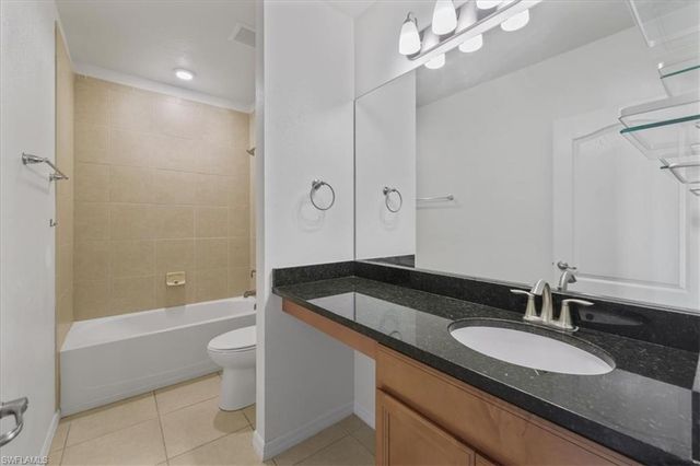 529 SW 26th TER, Cape Coral, FL 33914