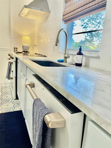 2176 CRANDON AVENUE, Winter Park, FL 32789