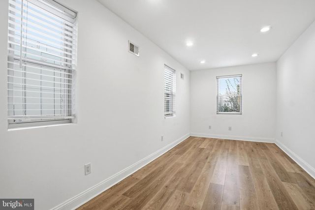 1807 WYLIE ST, Philadelphia, PA 19130