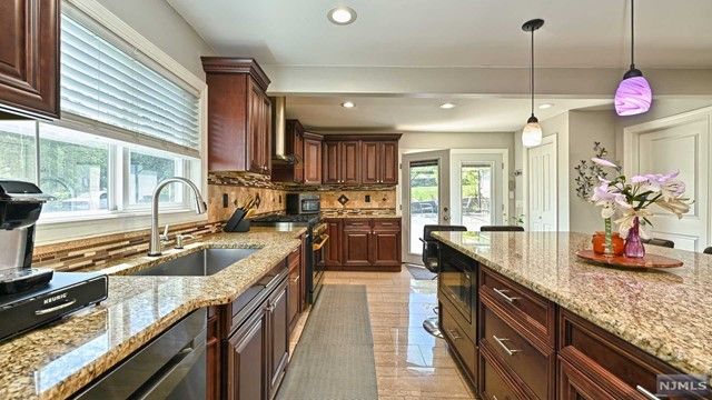 220 Pompton Road, Haledon, NJ 07508