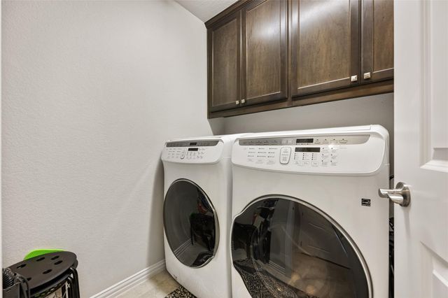 4146 Kingsley Ave, Round Rock, TX 78681