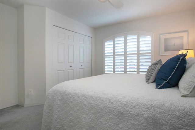 902 STAFFORDSHIRE LANE 6, Sun City Center, FL 33573