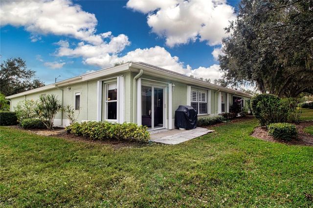 902 STAFFORDSHIRE LANE 6, Sun City Center, FL 33573