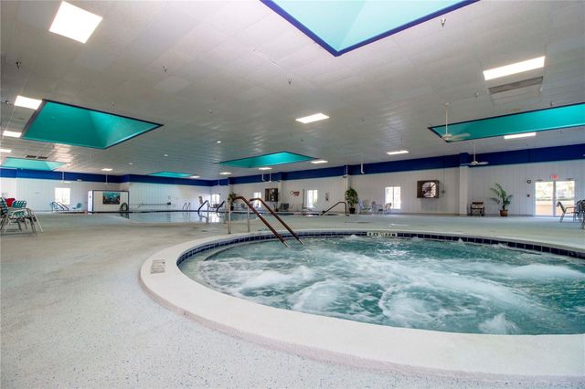 902 STAFFORDSHIRE LANE 6, Sun City Center, FL 33573