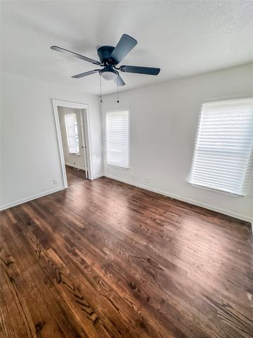 2404 Colony Court, Dallas, TX 75235