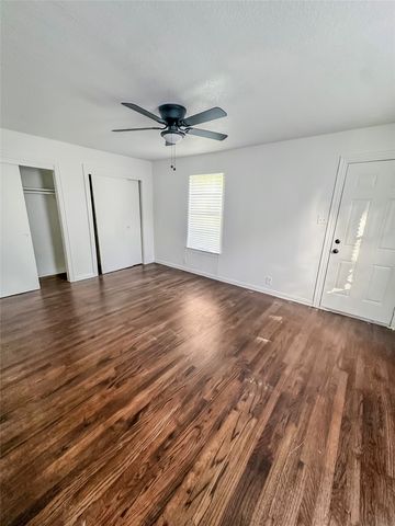 2404 Colony Court, Dallas, TX 75235