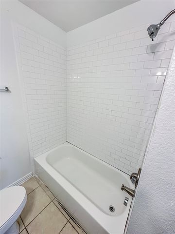 2404 Colony Court, Dallas, TX 75235