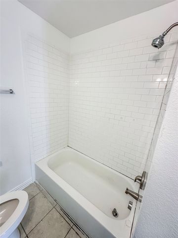 2404 Colony Court, Dallas, TX 75235