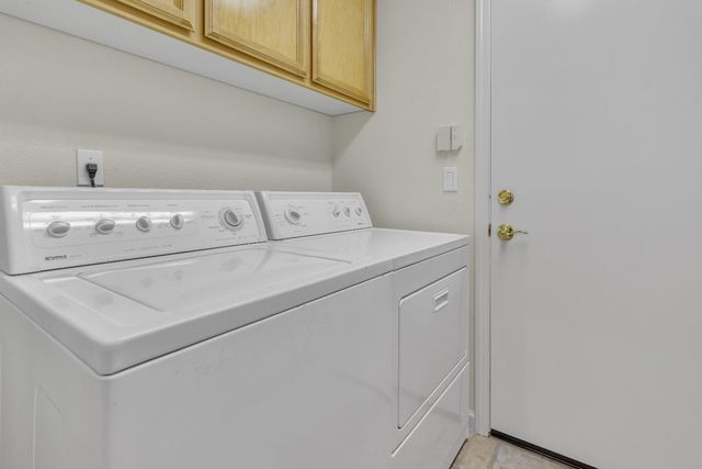 905 Glide Ferry Way, Sacramento, CA 95831