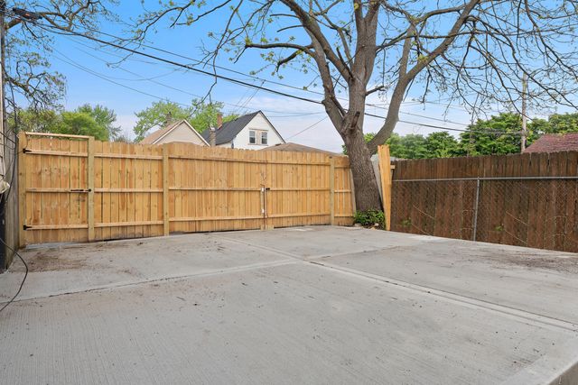 7010 S Paulina Street, Chicago, IL 60636