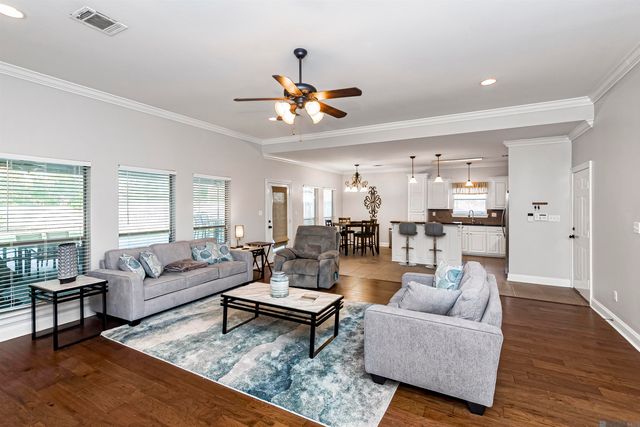 39096 Balmoral Dr, Prairieville, LA 70769