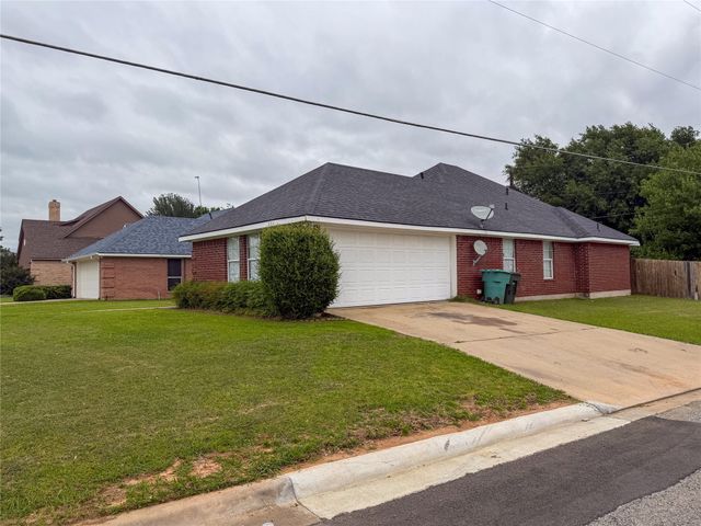 1901 Monte Cristo Way, Sherman, TX 75092