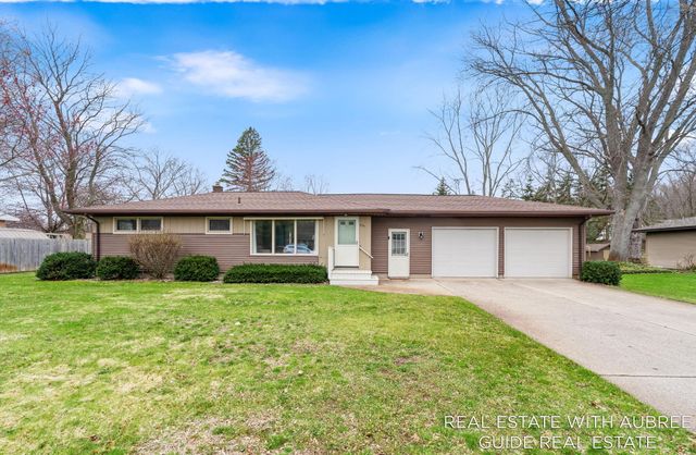 334 Home Avenue, Park Twp, MI 49424