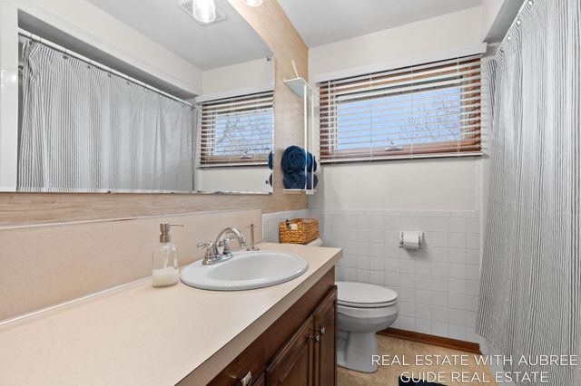 334 Home Avenue, Park Twp, MI 49424