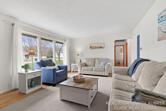 334 Home Avenue, Park Twp, MI 49424