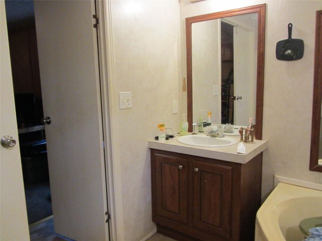 53 Brumley Road, Huntsville, TX 77320