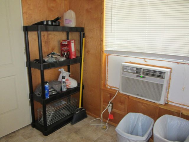 53 Brumley Road, Huntsville, TX 77320