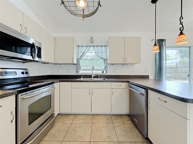 6146 104TH AVENUE N, Pinellas Park, FL 33782