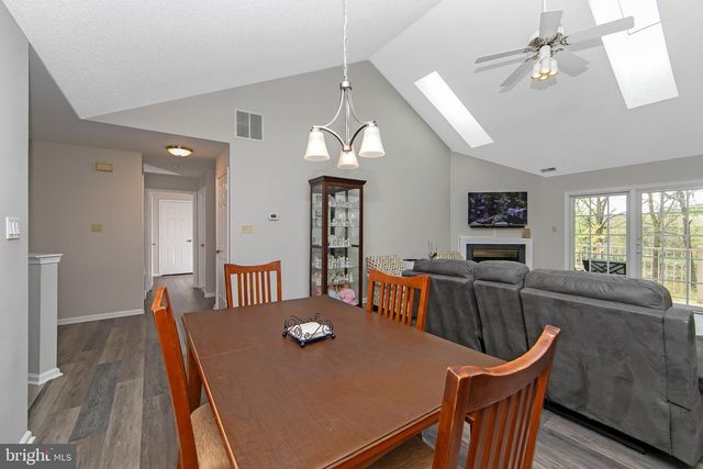 6506-B NORMANDY DR, Mount Laurel, NJ 08054