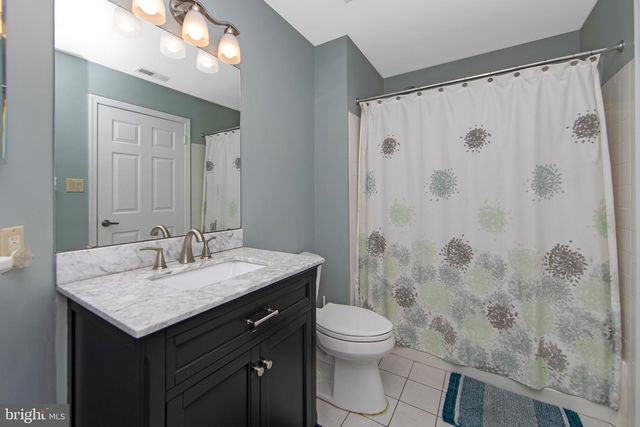 6506-B NORMANDY DR, Mount Laurel, NJ 08054