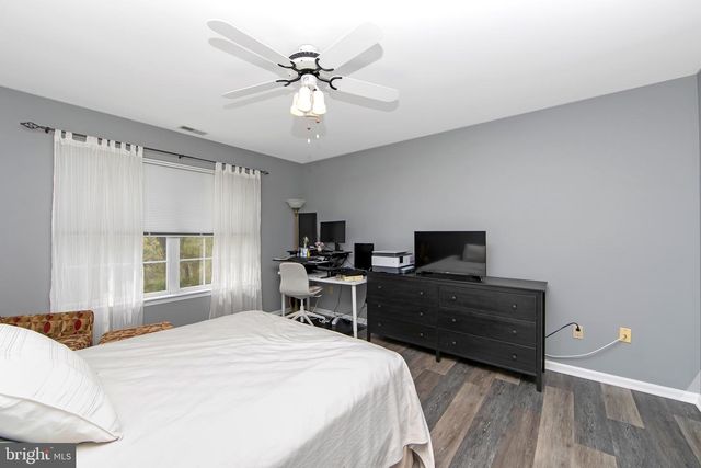 6506-B NORMANDY DR, Mount Laurel, NJ 08054