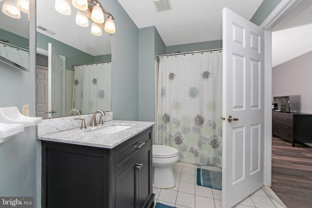 6506-B NORMANDY DR, Mount Laurel, NJ 08054