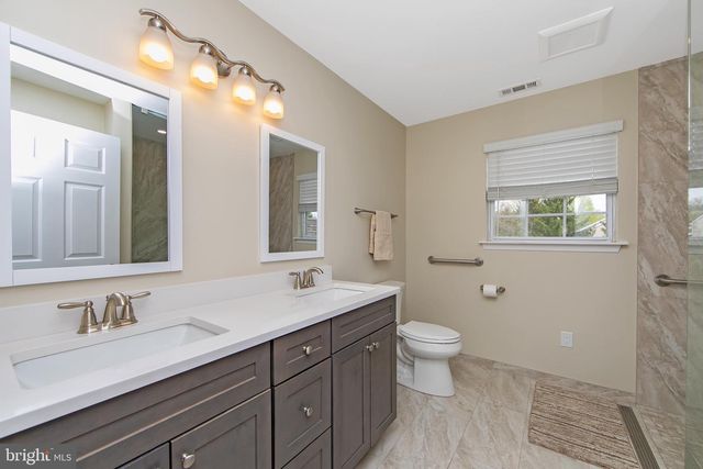 6506-B NORMANDY DR, Mount Laurel, NJ 08054