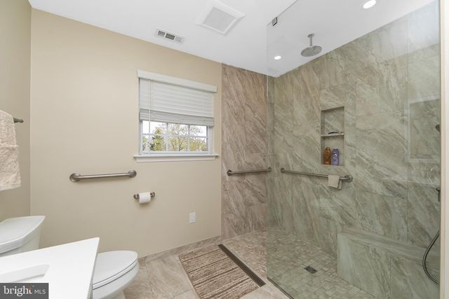 6506-B NORMANDY DR, Mount Laurel, NJ 08054