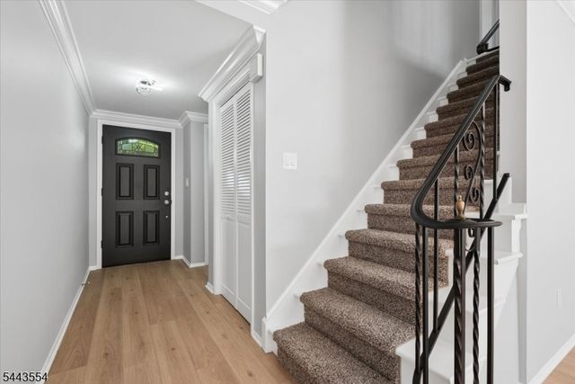 904 Merritt Dr, Hillsborough Twp., NJ 08844